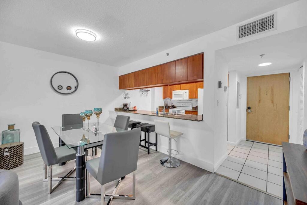 Spacious 1Bedroom Unit Brickell-Free Parking Miami Exterior photo
